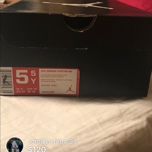 Retro 3s - Picture 5 of 5